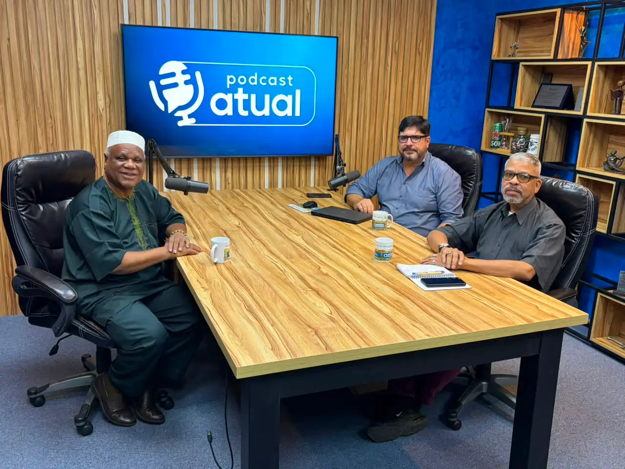 Presença no Podcast Atual: Ivanir dos Santos, que é candidato a deputado federal, conversou com Marcelo Godinho e Renato Reis (FOTO NATALIA NATALINO)