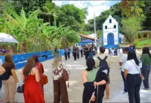 Comitiva do MEC e representantes da Educação
