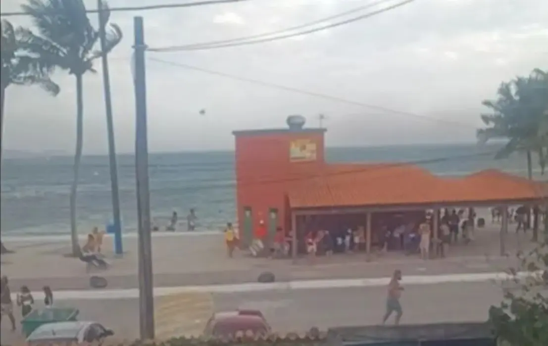 Ventania na orla de Muriqui