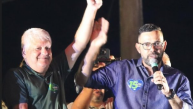 A decisão da Justiça Eleitoral tornou o ex-prefeito Fernando Jordão inelegível e determinou a cassação dos diplomas do prefeito Cláudio Ferreti e do vice-prefeito Rubinho Metalúrgico.