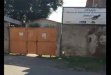 Comunicado informa a transferência temporária do CRAS Brisamar para um novo endereço após os danos causados pela ventania.