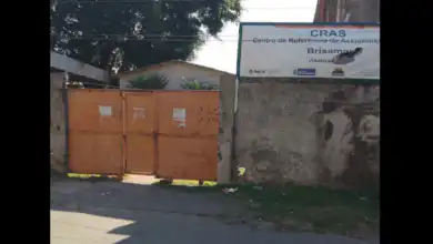 Comunicado informa a transferência temporária do CRAS Brisamar para um novo endereço após os danos causados pela ventania.