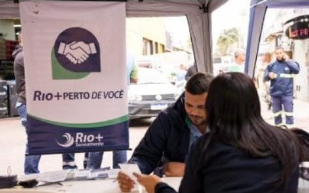 Atendimento itinerante da Rio+Saneamento oferece serviços aos moradores de Itaguaí e Seropédica durante o mês de agosto.