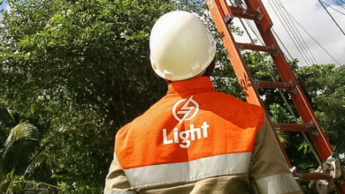 Light Soluções abriu 500 vagas para eletricista motorista no Rio de Janeiro, com oportunidades na capital e na Baixada Fluminense.