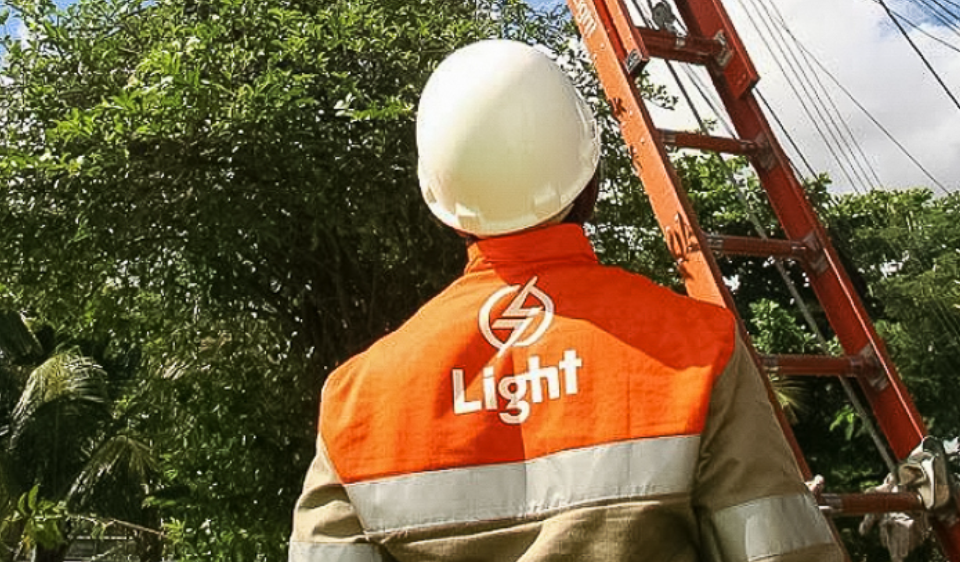 Light Soluções abriu 500 vagas para eletricista motorista no Rio de Janeiro, com oportunidades na capital e na Baixada Fluminense.