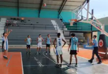 Atletas do Basquete em quadra