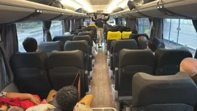 Agentes da PRF realizaram palestras educativas dentro de ônibus