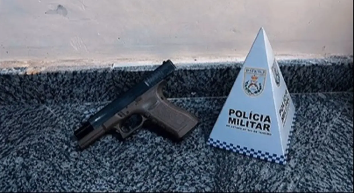 Simulacro de pistola