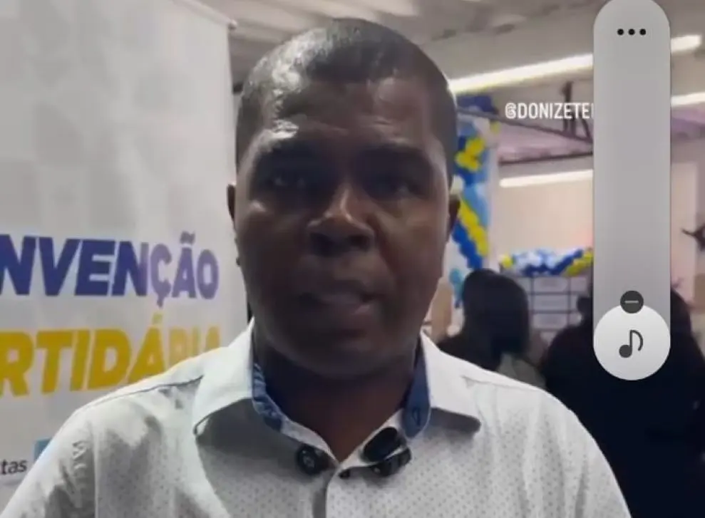 Donizete olhando para a câmera