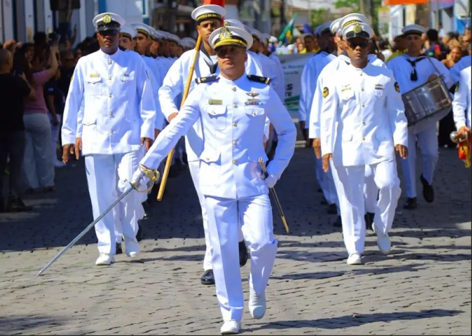 Militares do CADIM participam do Desfile Cívico