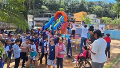 Crianças brincando durante o projeto
