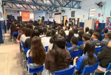 Estudantes do Instituto de Educação Professor Joel Monnerat, em Três Rios