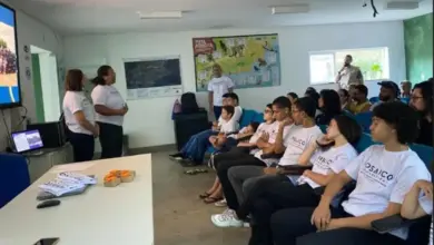 Momento inicial da apresentação do Projeto Mosaico Mangaratiba pelas coordenadoras Giselle Borges e Claudia Romão