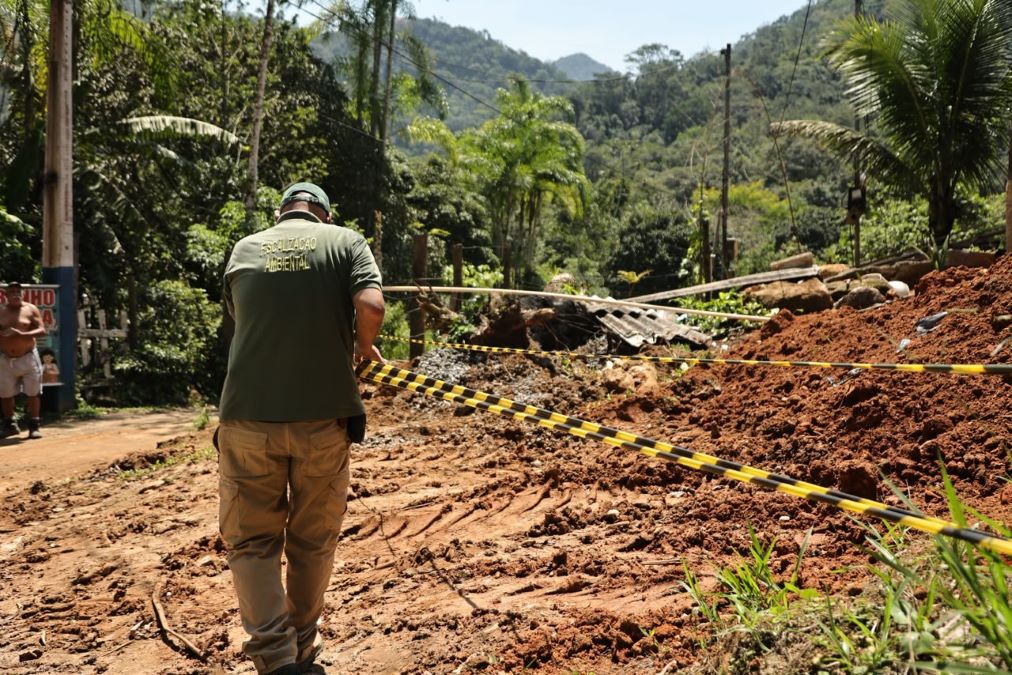 Construção irregular foi identificada