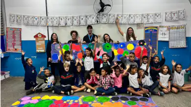 Crianças da rede municipal de Itaguaí participam de atividades do projeto Pintor Mirim.
