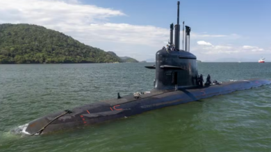 O submarino Almirante Karam realizou sua primeira imersão estática nas proximidades do Complexo Naval de Itaguaí, na Baía de Sepetiba.