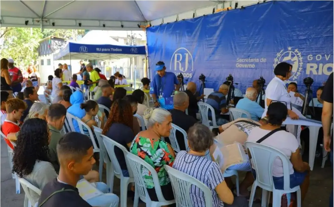 Moradores durante ação do programa