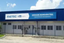 Fachada da Faetec, na Praia do Saco