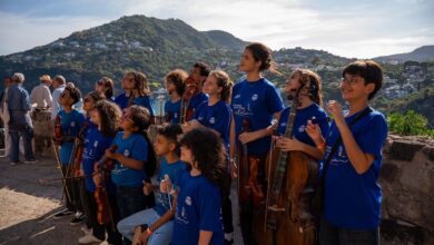 Integrantes da Orquestra Jovem de Itaguaí durante a programação do projeto “Sogno Azzurro”, na Itália.