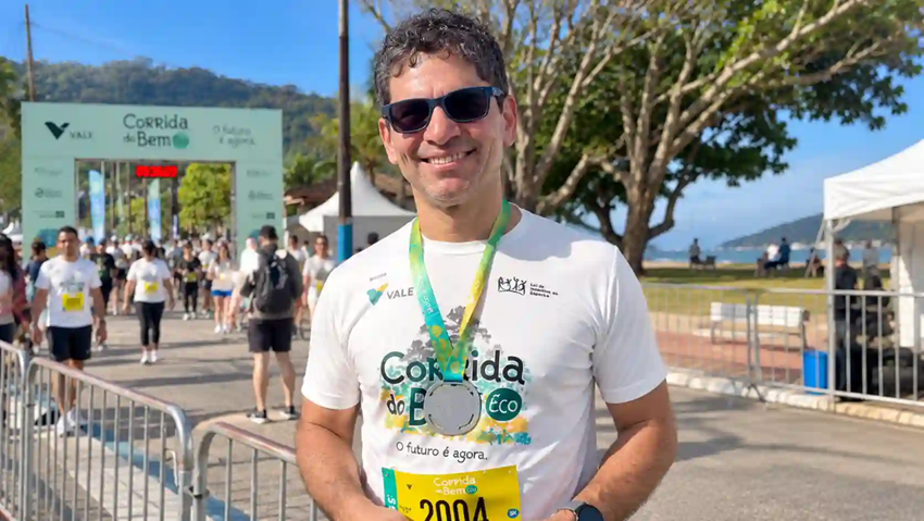 Leandro Barbosa, diretor das operações Portuárias da Vale na Costa Verde, após participar da Corrida do Bem Eco, na Praia do Saco, em Mangaratiba.