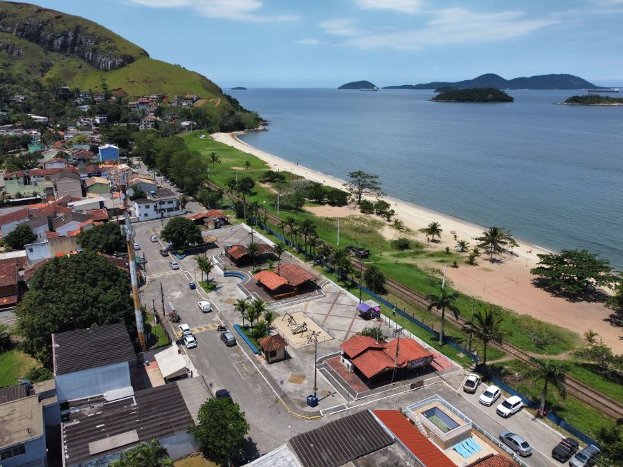 Vista aérea da área em Praia Grande, onde serão implantados os equipamentos públicos
