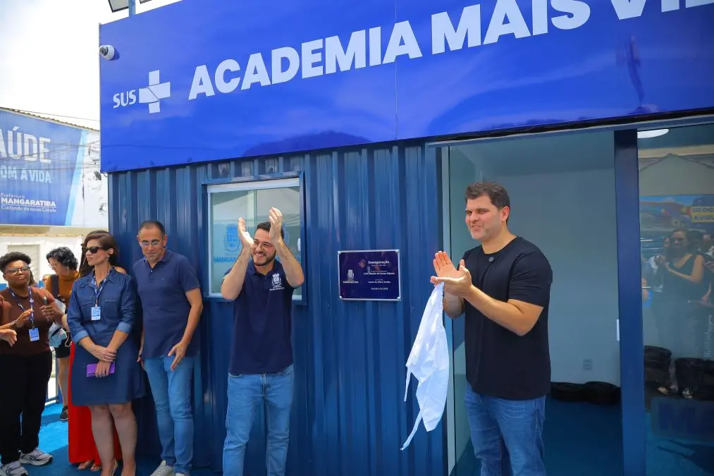 Prefeito Luiz Cláudio Ribeiro e o vice-prefeito Lucas Venito