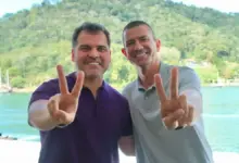 Prefeito de Mangaratiba, Luiz Cláudio Ribeiro, ao lado de Douglas Ruas