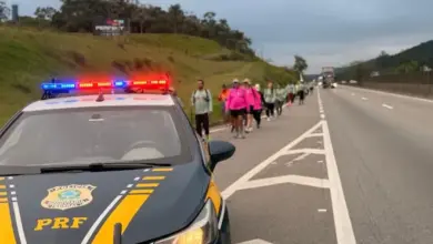 A PRF reforça a fiscalização nas rodovias federais durante a Operação Nossa Senhora Aparecida