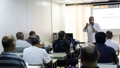 Motoristas participam de aula dos cursos gratuitos
