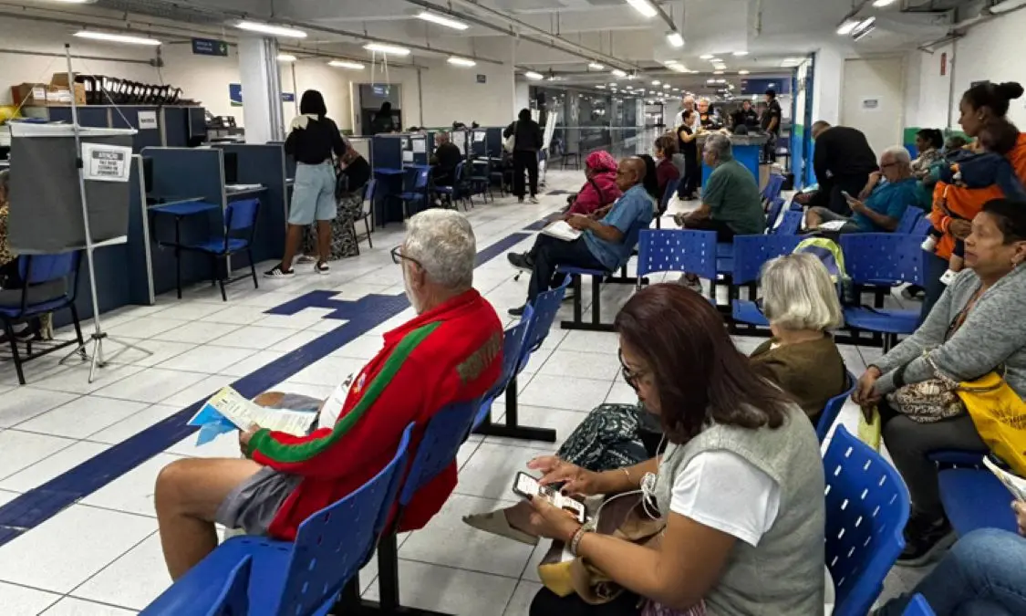 Atendimento em um dos Postos do Detran RJ