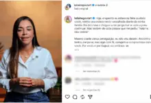 Kelaine Goulart, de camisa azul-clara, em vídeo no Instagram sobre a decisão judicial, com a legenda da publicação ao lado e dois comentários borrados.